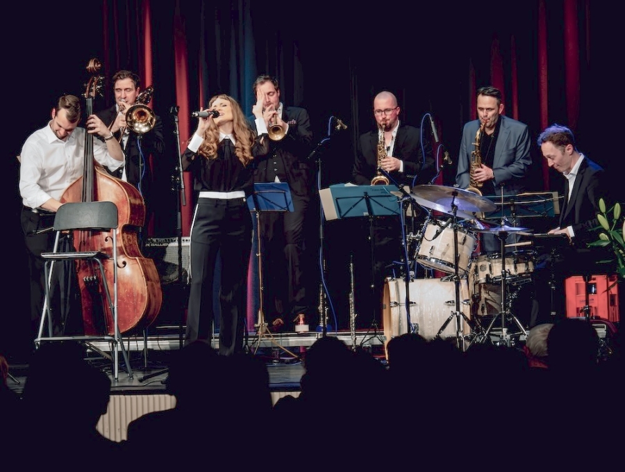 X-Mas Jazz Affair - Laura Bilgeri & Friends